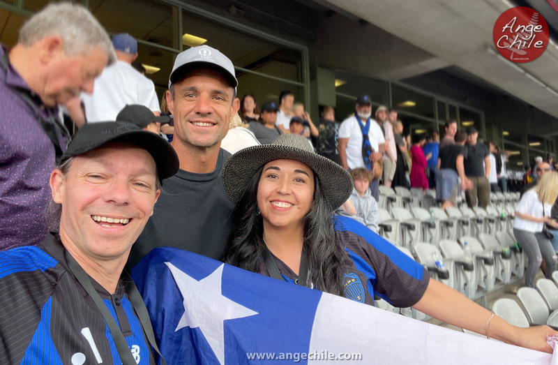 Ange y Rob con Dan Carter (de los All Blacks) en el partido de Auckland FC vs Wellington Phoenix 2024 - Ange Chile